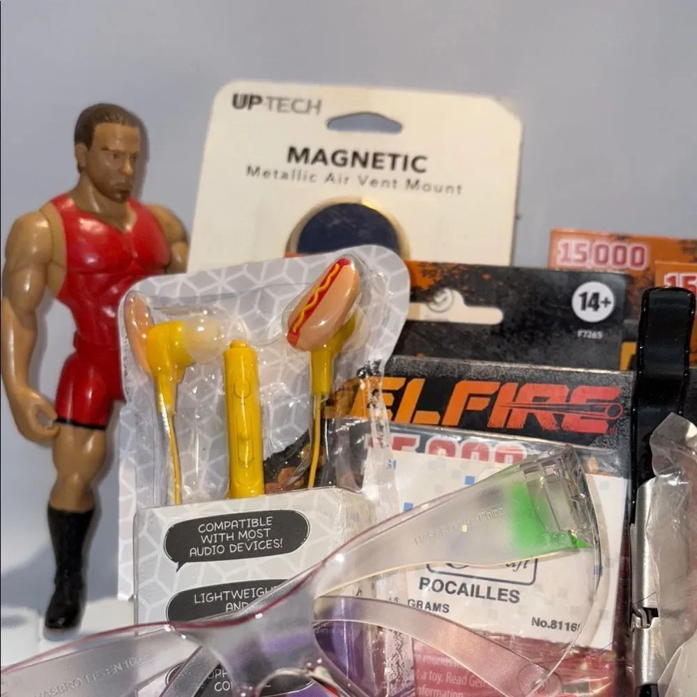 Dynamic Action Figure and Vehicle Set